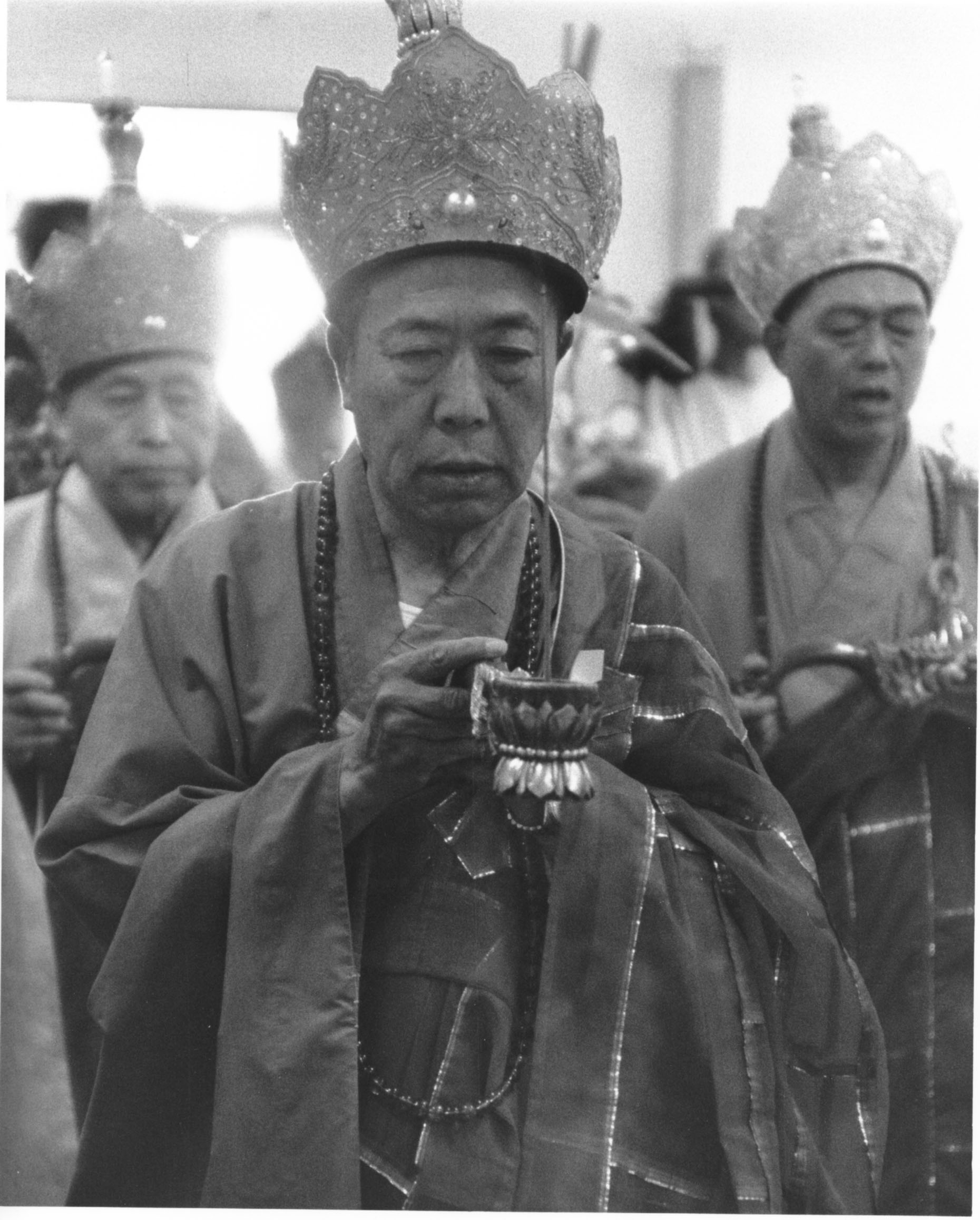 宣化老和尚追思纪念专集2 - 菩萨幻化 头陀行迹．In Memory of the Venerable Master Hsuan Huan - Transformation of a Bodhisattva,